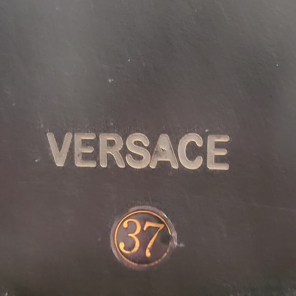 Versace Palazzo Yellow Gold Plated Medusa Plaque Mens Black Calfskin Leather Stu - Picture 7 of 8